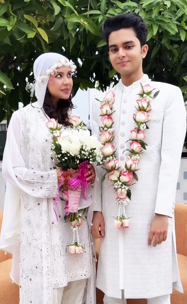 বাংলাদেশে বিয়ে করেছেন সেই মনিকা