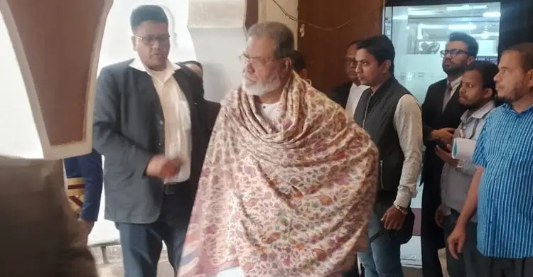 প্রার্থিতা হারানো মঞ্জুরুল আহসান মুন্সী ক্ষেপলেন সাংবাদিকের ওপর