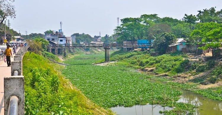 HC orders demarcation of Mogra river, listing encroachers, polluters