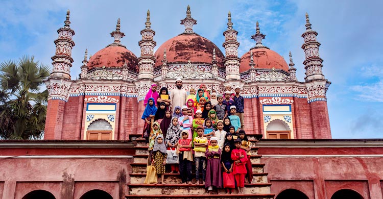 আন্তর্জাতিক শান্তি দিবস উপলক্ষে নিউইয়র্কে শুরু হয়েছে আলোকচিত্রী মুহাম্মদ মোস্তাফিজুর রহমানের তৃতীয় একক আলোকচিত্র প্রদর্শনী