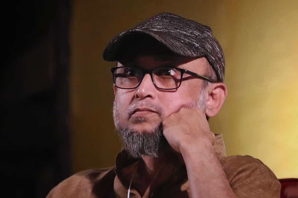 &lsquo;ফটোকার্ড সন্ত্রাস&rsquo; নিয়ে যা বললেন ফারুকী