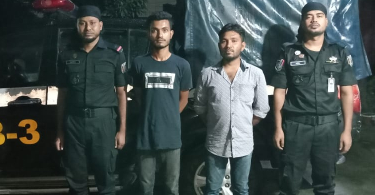 চুরি হওয়া মোটরসাইকেলসহ গ্রেফতার ২