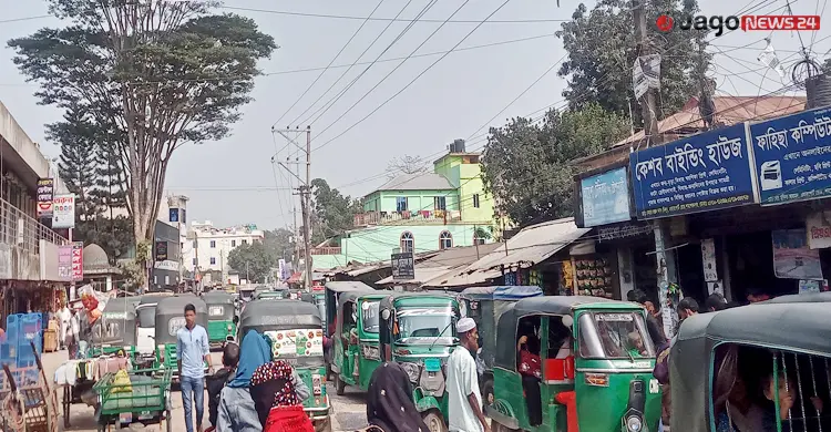 বাণিজ্যের পথে বিপজ্জনক বাঁক, ঝুঁকির ওপর খাঁড়ার ঘা যানজট