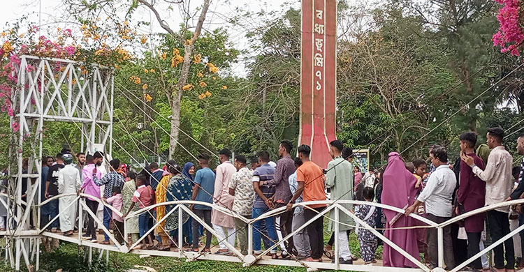 পর্যটকে মুখরিত মৌলভীবাজার