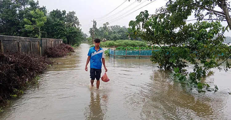 মৌলভীবাজারে কমেছে নদ-নদীর পানি, উন্নতি হচ্ছে বন্যা পরিস্থিতি