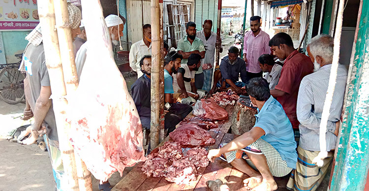 ‘বছরে একবারের বেশি গরুর মাংস জোটে না পাতে’