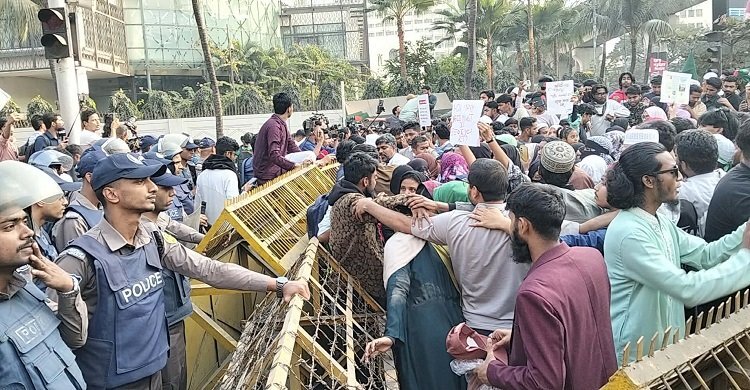 ইনকিলাব মঞ্চের কর্মীদের ওপর কোনো গুলি ছোড়েনি আইনশৃঙ্খলা বাহিনী