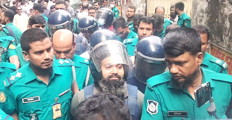 রিমান্ড চায় থানা পুলিশ, আসামি যায় ডিবিতে: এমপি সেলিমের আইনজীবী