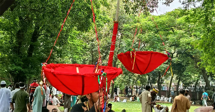 জুলাইয়ের গানে মুখর সোহরাওয়ার্দী উদ্যান
