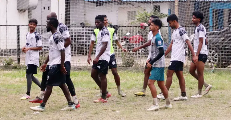 বকেয়া বেতনের দাবিতে মোহামেডান ফুটবলারদের আল্টিমেটাম