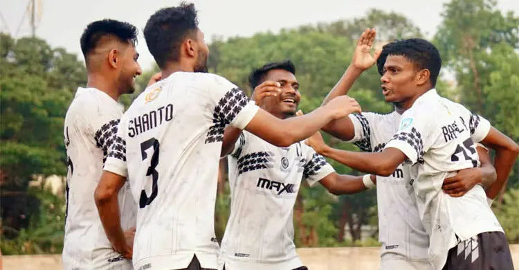 টানা দুই জয়ে বিপদমুক্ত মোহামেডান