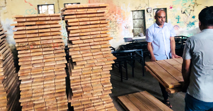 ঢাবির মুহসীন হলে ১০০ খাট দিলেন ছাত্র সংসদ নেতারা