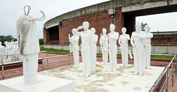 মুজিবনগর স্মৃতি কমপ্লেক্সে হামলা, ৬ শতাধিক ভাস্কর্য ভাঙচুর