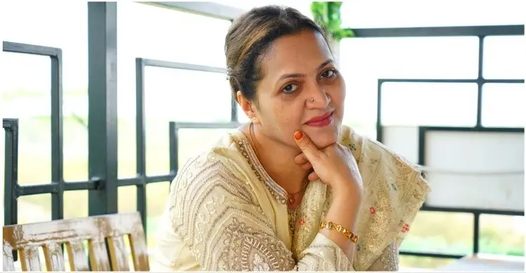 মায়ের নির্দেশে নির্বাচন করবেন নায়িকা মুক্তি