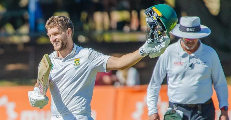 ট্রিপল সেঞ্চুরিতে ইতিহাস গড়লেন উইয়ান মুল্ডার