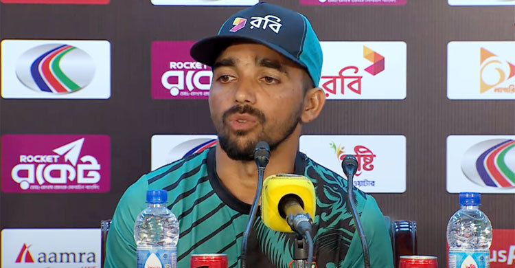 এ উইকেটে কত রান হতে পারে, জানালেন মুমিনুল