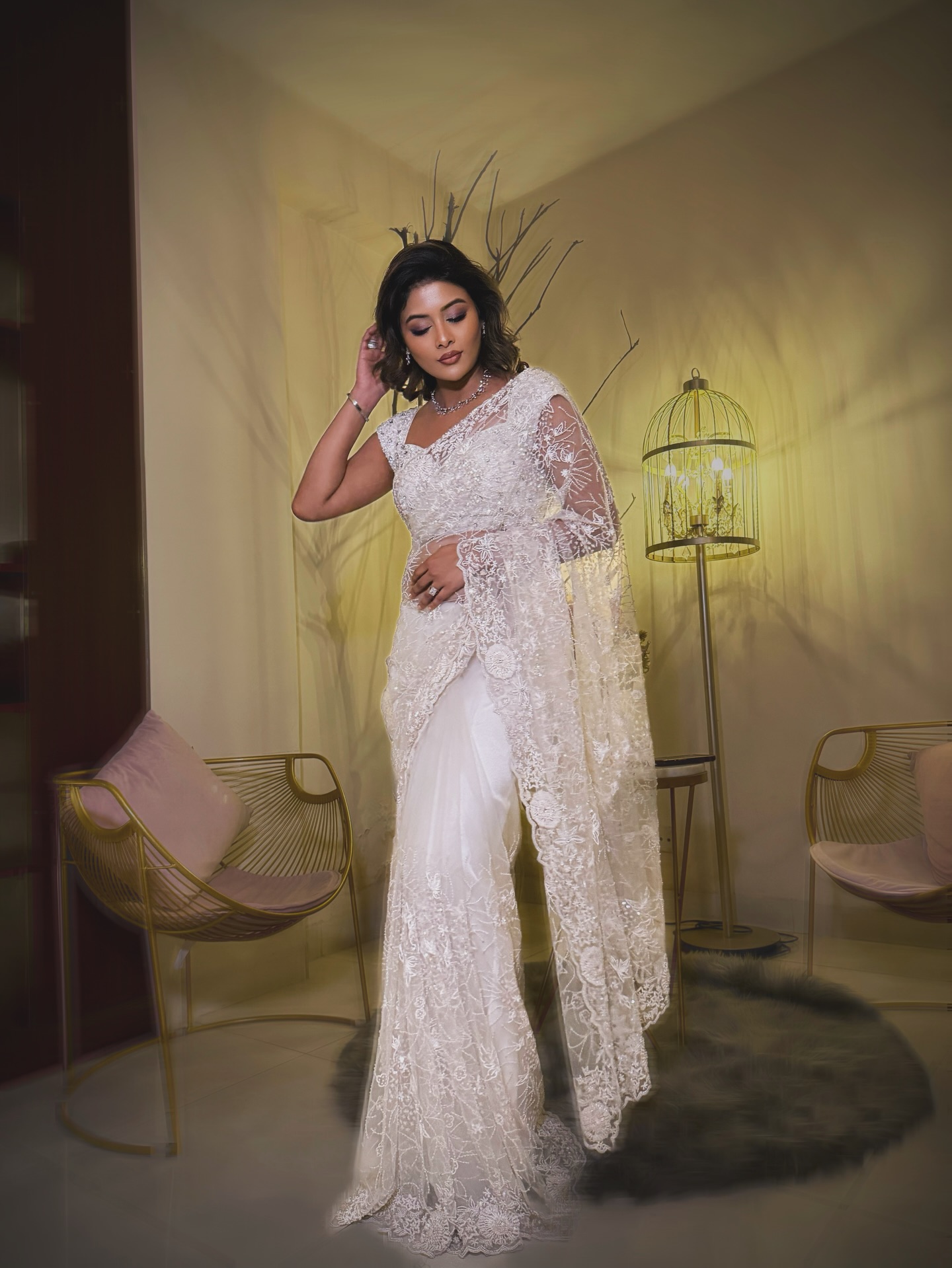 স্বচ্ছ শুভ্রতায় মোহময় টয়া