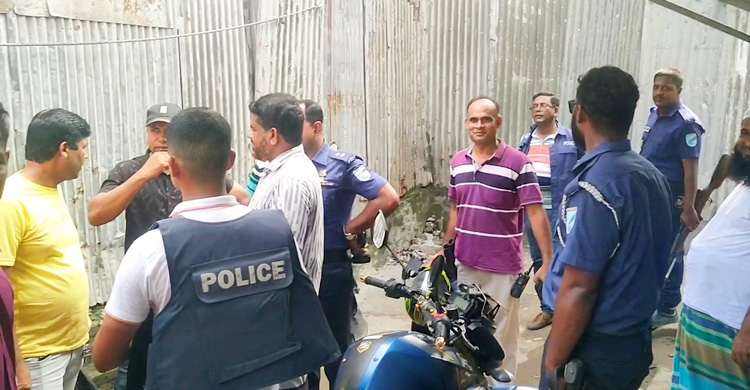 মুন্সিগঞ্জে আধিপত্য বিস্তার নিয়ে দ্বন্দ্ব, ২০ ঘরবাড়ি ভাঙচুর