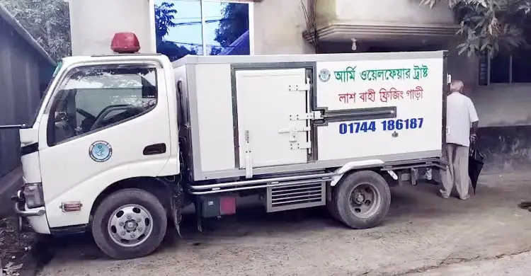 কারিনার কবরের পাশে মসজিদ নির্মাণের প্রতিশ্রুতি মায়ের