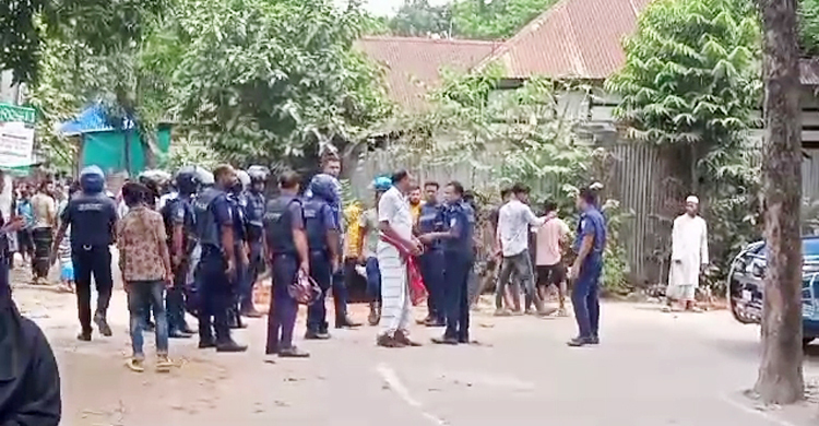 মুন্সিগঞ্জে ইটভাটা দখল নিয়ে সংঘর্ষ, পুলিশসহ আহত ১৫