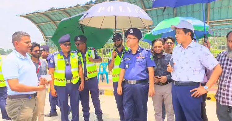 এক্সপ্রেসওয়েতে বেশি গতিতে গাড়ি চালিয়ে জরিমানা গুনলেন ৮ চালক