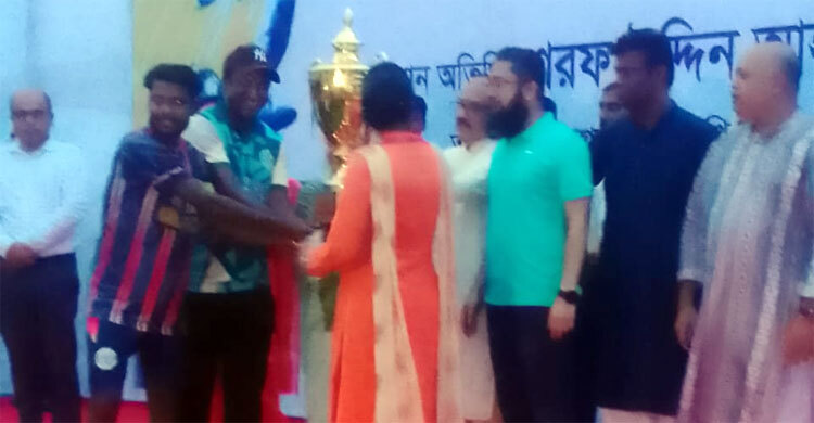 জেলা প্রশাসন কাপে চ্যাম্পিয়ন মানিকগঞ্জ সদর উপজেলা