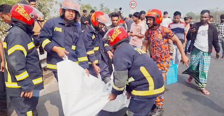 ঢাকা-মাওয়া এক্সপ্রেসওয়েতে মোটরসাইকেল দুর্ঘটনায় নিহত ২