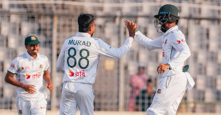 ৫ উইকেট তুলে আইরিশদের ফলোঅনের শঙ্কায় রাখলো বাংলাদেশ