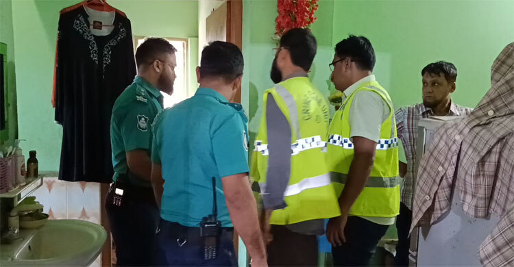 তালাবদ্ধ ঘরে মিললো কারখানা কর্মকর্তার রক্তাক্ত মরদেহ