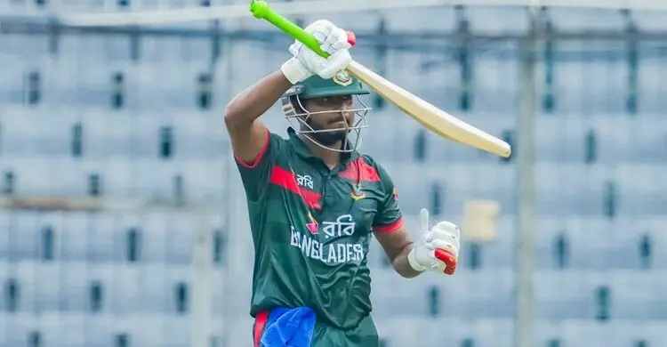 দলে ফিরেই নায়ক মোসাদ্দেক