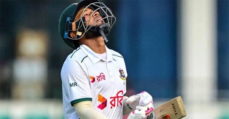 Dismal batting hands Bangladesh a heavy defeat in Colombo