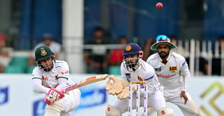 একবার জীবন পেয়ে সেই স্লগ সুইপের ফাঁদেই মুশফিক