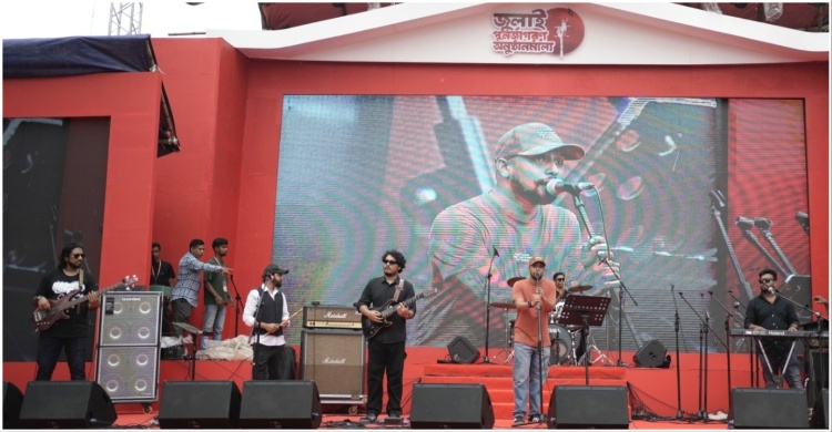 গানে-আয়োজনে চলছে ‘৩৬ জুলাই’ উদযাপন