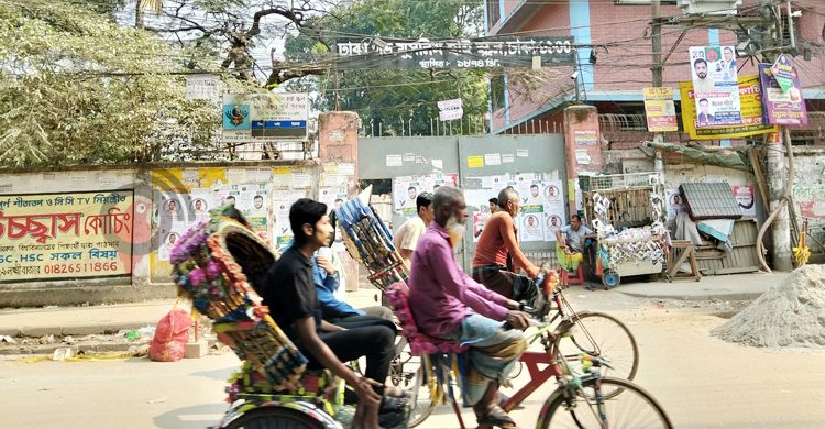 পুরান ঢাকায় ফাঁকা শিক্ষাপ্রতিষ্ঠান, নোটিশে ‘পরীক্ষা প্রস্তুতির ছুটি’