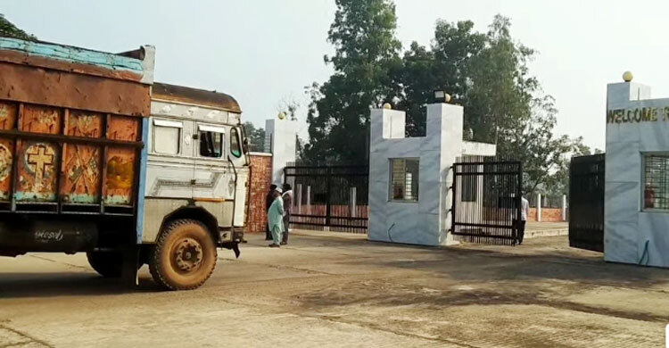 ১১ দিন পর কড়ইতলী-গোবরাকুড়া স্থলবন্দরে আমদানি-রপ্তানি শুরু