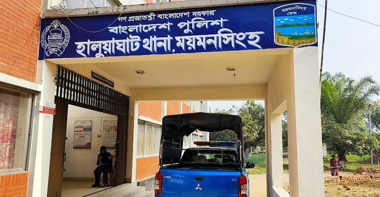 ময়মনসিংহে ঘর থেকে বাবা-মেয়ের গলাকাটা মরদেহ উদ্ধার