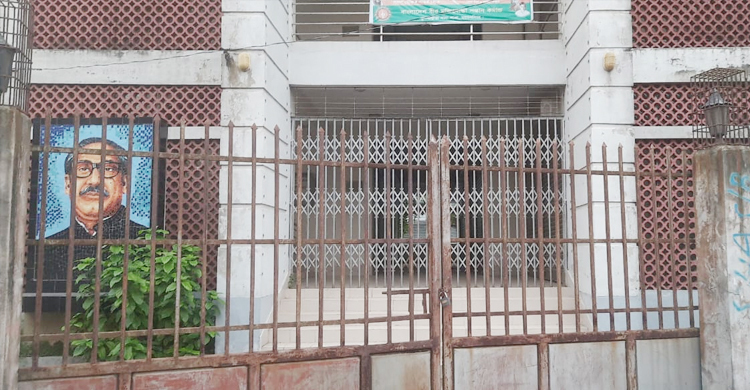 হস্তান্তরের আগেই দখলে মুক্তিযোদ্ধা কমপ্লেক্স