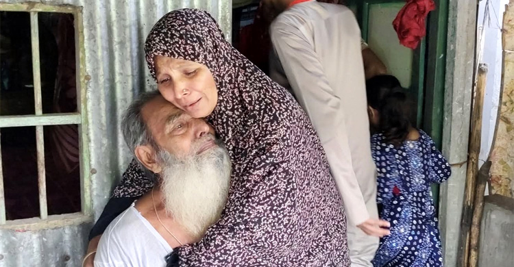 &lsquo;আমার ছেলেকে এনে দাও, আমি সইতে পারছি না&rsquo;