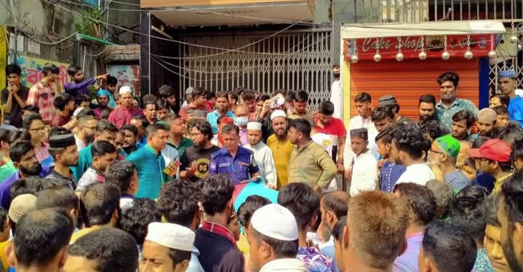 ময়মনসিংহে বহুতল ভবনের ছাদ থেকে পড়ে প্রাণ গেলো তরুণীর