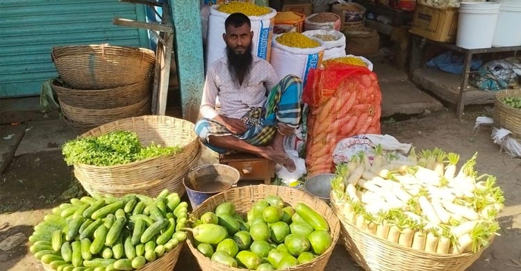 ময়মনসিংহের বাজারে সবজির সরবরাহ থাকলেও দাম বাড়তি