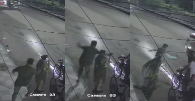 তরুণীর সঙ্গে মোবাইলফোন ছিনতাইকারীর ধস্তাধস্তি, ভিডিও ভাইরাল