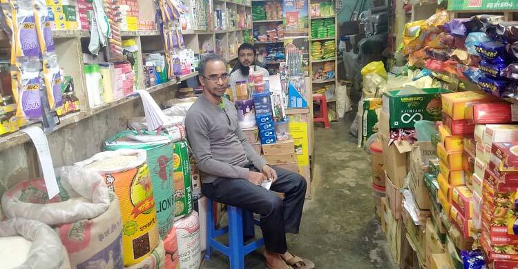 বাড়তি টাকা দিয়েও মিলছে না সয়াবিন তেল