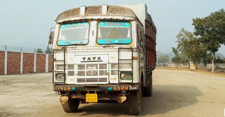 দেড় মাস পর ময়মনসিংহের দুই স্থলবন্দরে এলো ভারতীয় কয়লা