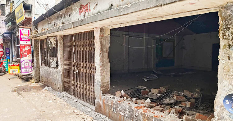 ময়মনসিংহে আওয়ামী লীগের কার্যালয় ভাঙচুর