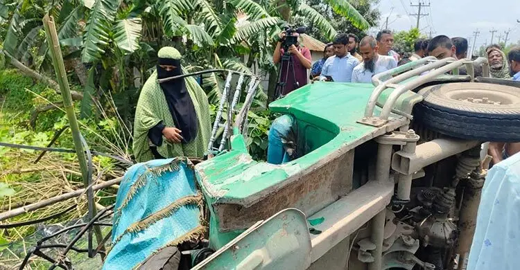 ময়মনসিংহে ট্রাক-সিএনজি সংঘর্ষ, নিহত বেড়ে ৪