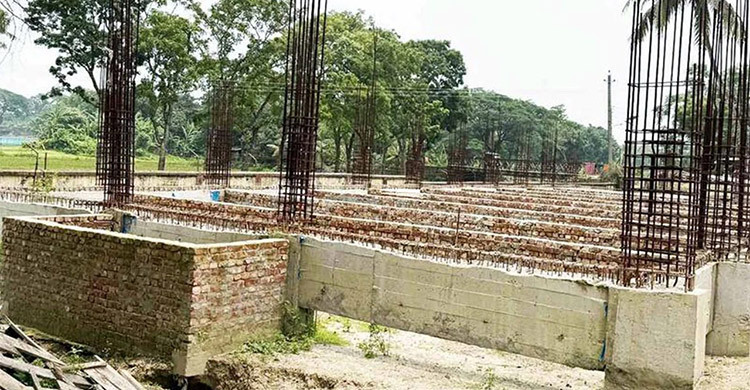 ময়মনসিংহে খাদ্যগুদাম নির্মাণকাজ বন্ধ রেখে ঠিকাদার উধাও
