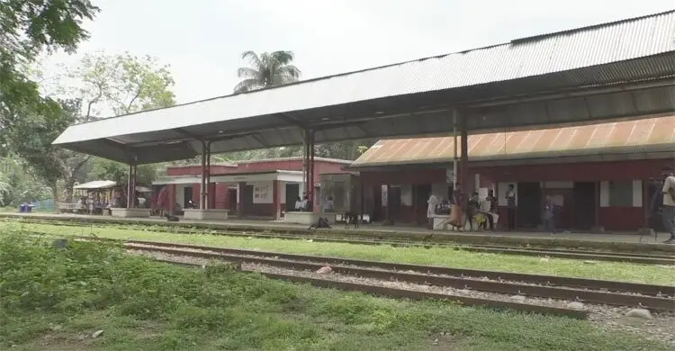 ঈশ্বরগঞ্জে নামেই দুই রেলস্টেশন, কাজে অচল