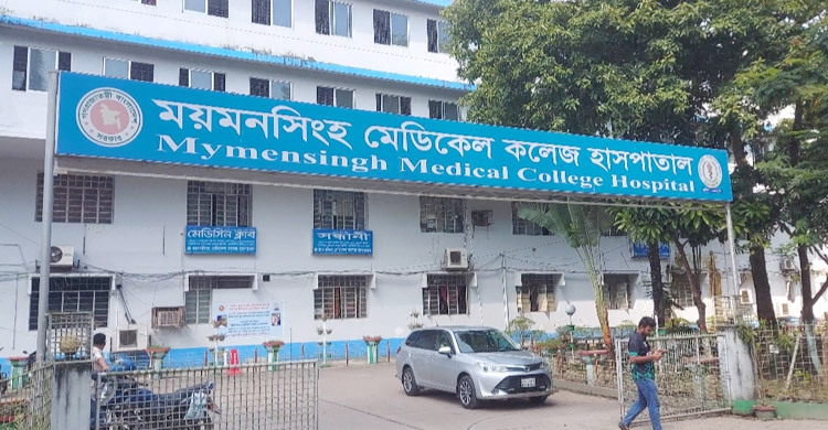 4 die as truck rams auto-rickshaw in M’singh