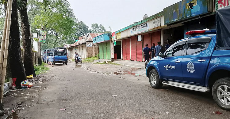 ময়মনসিংহে জমি দখল নিয়ে সংঘর্ষ, দ্বিতীয় দিনেও চলছে ১৪৪ ধারা
