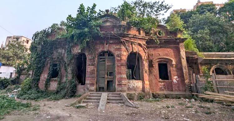বিভ্রান্তিমূলক তথ্যে আলোচনা-সমালোচনার ঝড়!